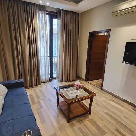 Uds Villa Scandinavian B&B - Next To Vfs New Delhi Ngoại thất bức ảnh