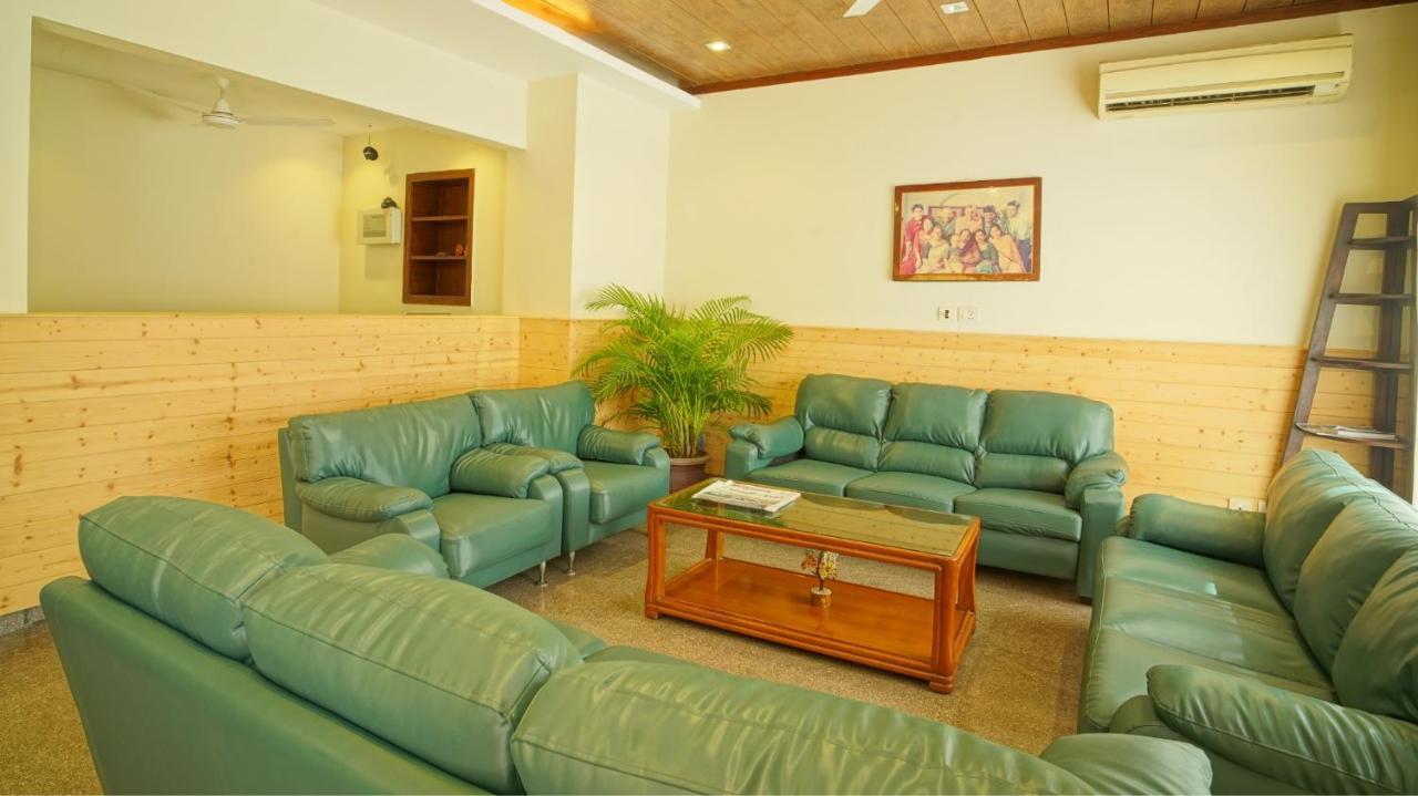 Uds Villa Scandinavian B&B - Next To Vfs New Delhi Ngoại thất bức ảnh