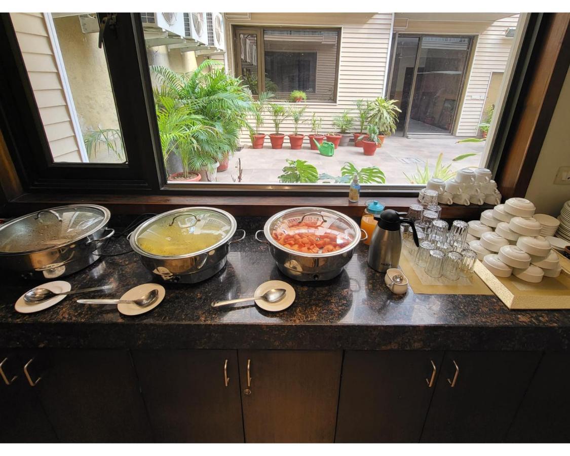 Uds Villa Scandinavian B&B - Next To Vfs New Delhi Ngoại thất bức ảnh