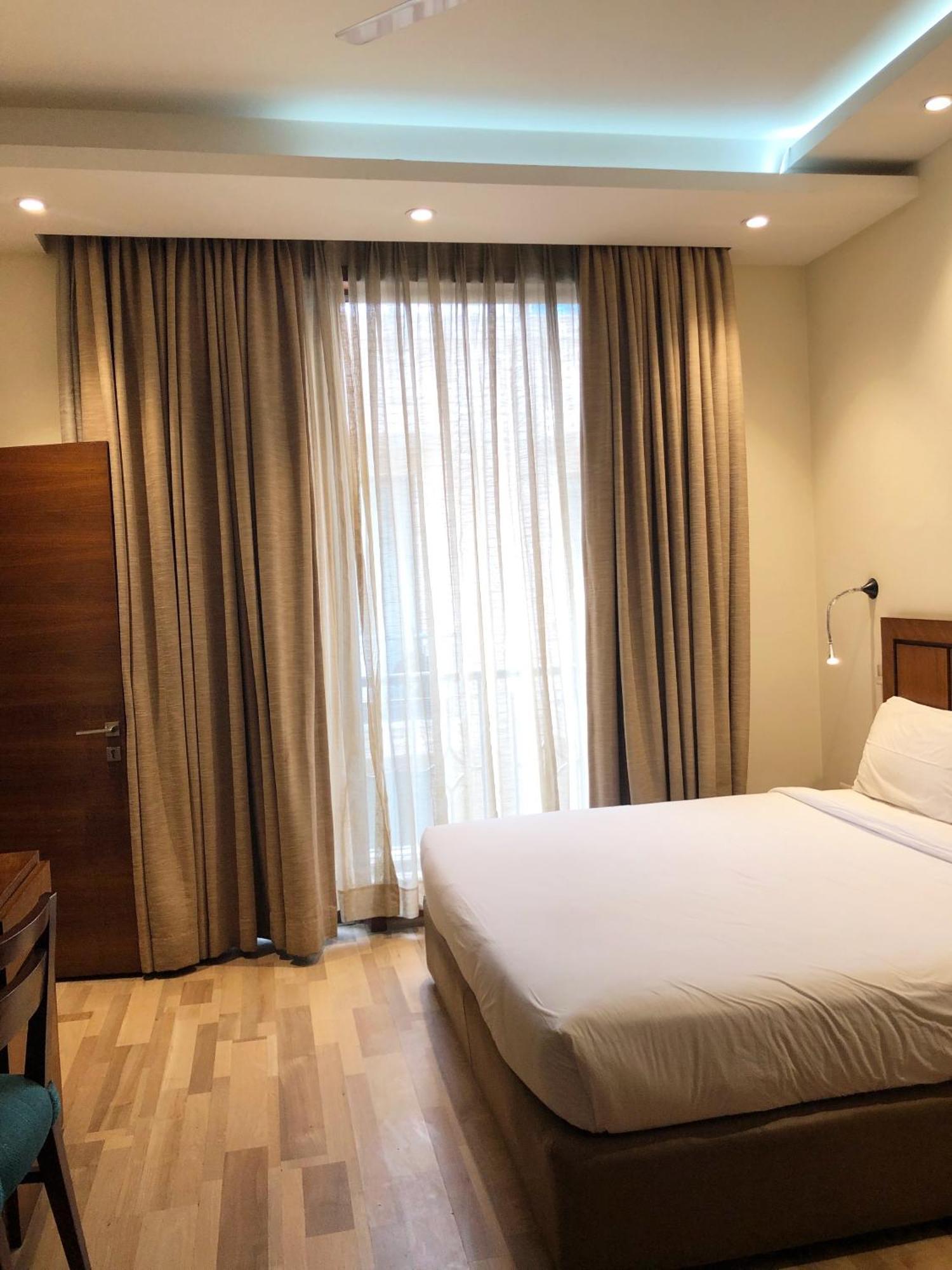 Uds Villa Scandinavian B&B - Next To Vfs New Delhi Ngoại thất bức ảnh