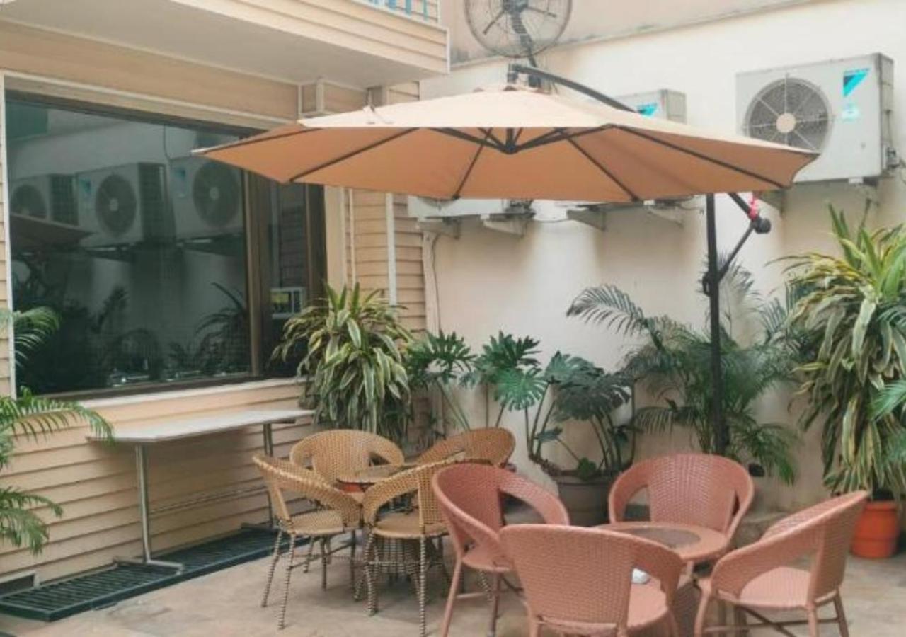 Uds Villa Scandinavian B&B - Next To Vfs New Delhi Ngoại thất bức ảnh