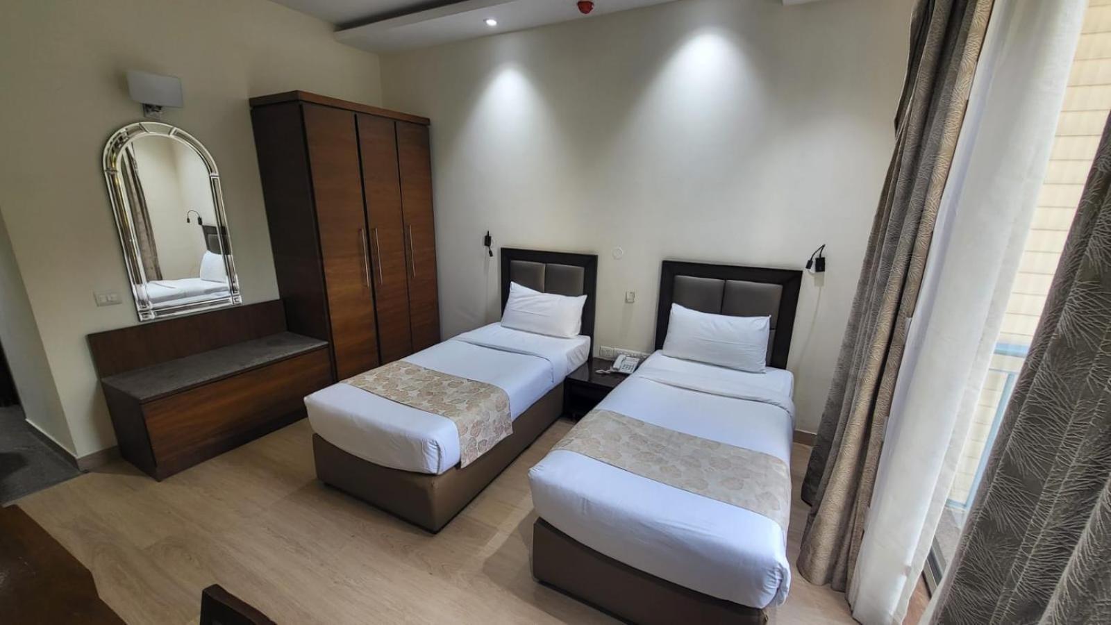 Uds Villa Scandinavian B&B - Next To Vfs New Delhi Ngoại thất bức ảnh