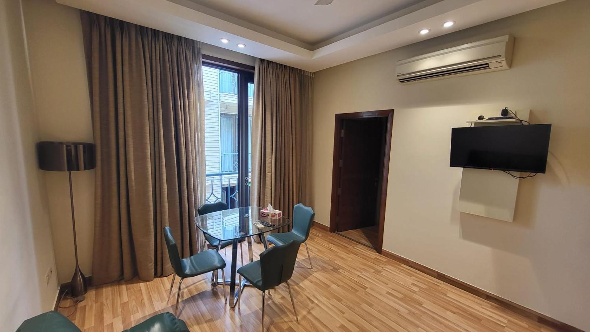 Uds Villa Scandinavian B&B - Next To Vfs New Delhi Ngoại thất bức ảnh